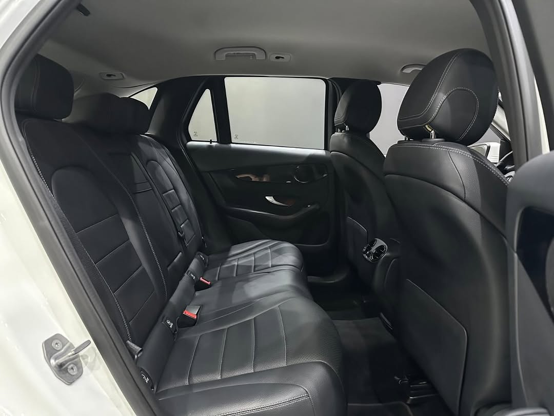 MERCEDES-BENZ GLC 250 2.0 CGI GASOLINA HIGWAY 4MATIC 9G-TRONIC BLINDADO - Imagem 8