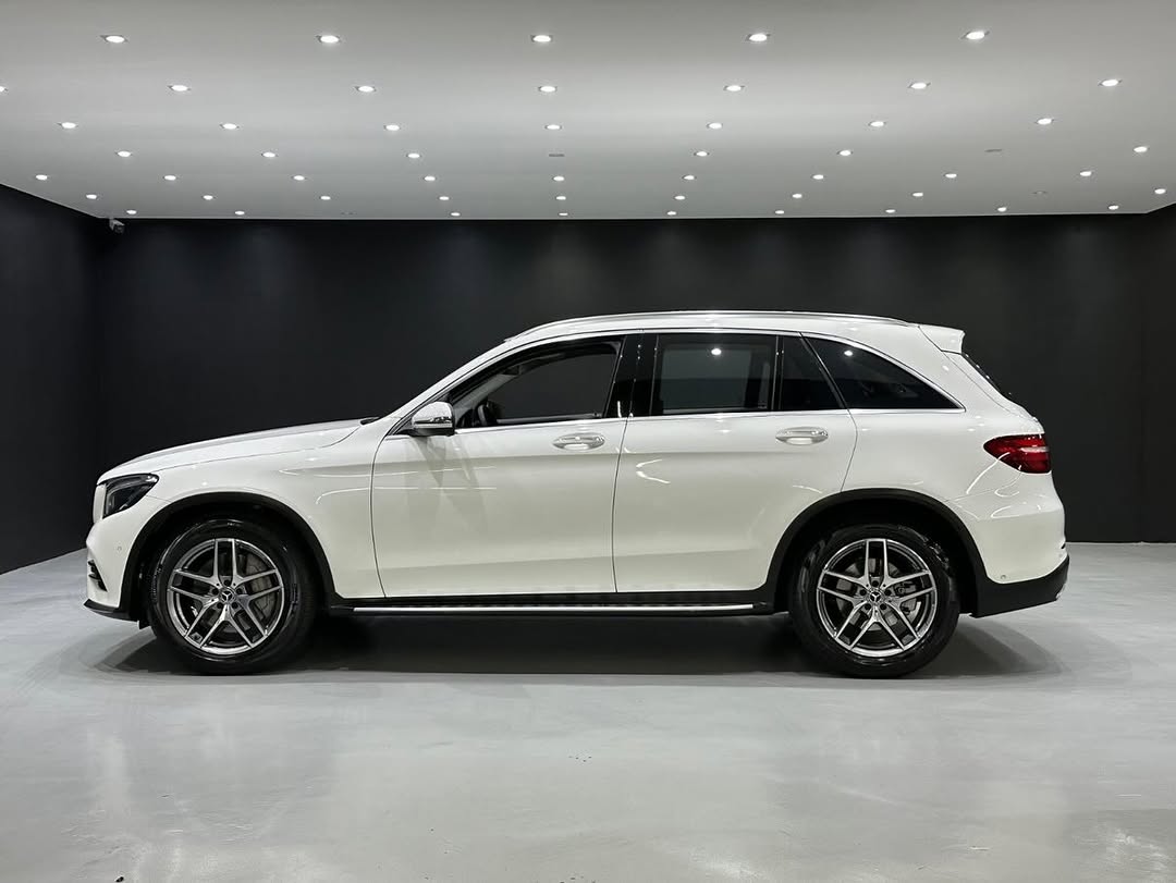 MERCEDES-BENZ GLC 250 2.0 CGI GASOLINA HIGWAY 4MATIC 9G-TRONIC BLINDADO - Imagem 10