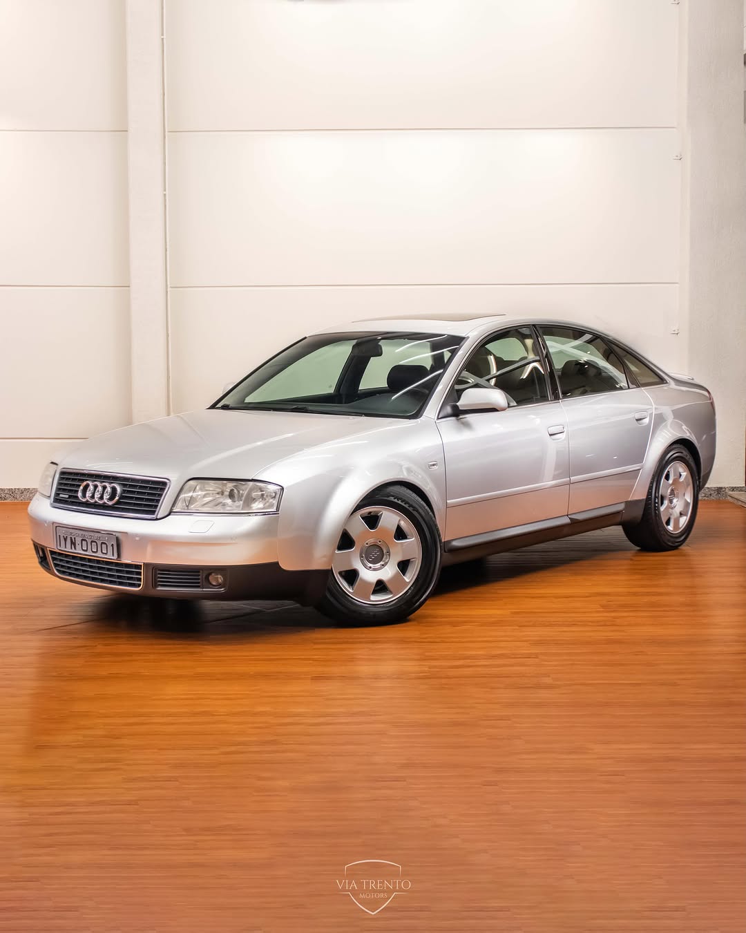 AUDI A6 4.2 V8 QUATTRO - Imagem 1