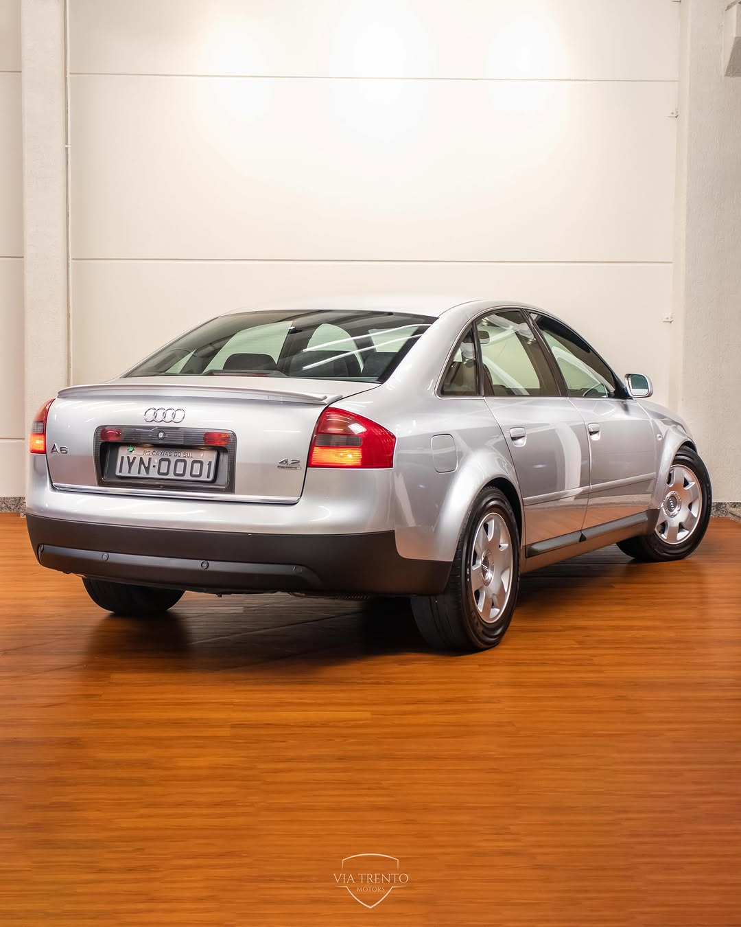 AUDI A6 4.2 V8 QUATTRO - Imagem 3