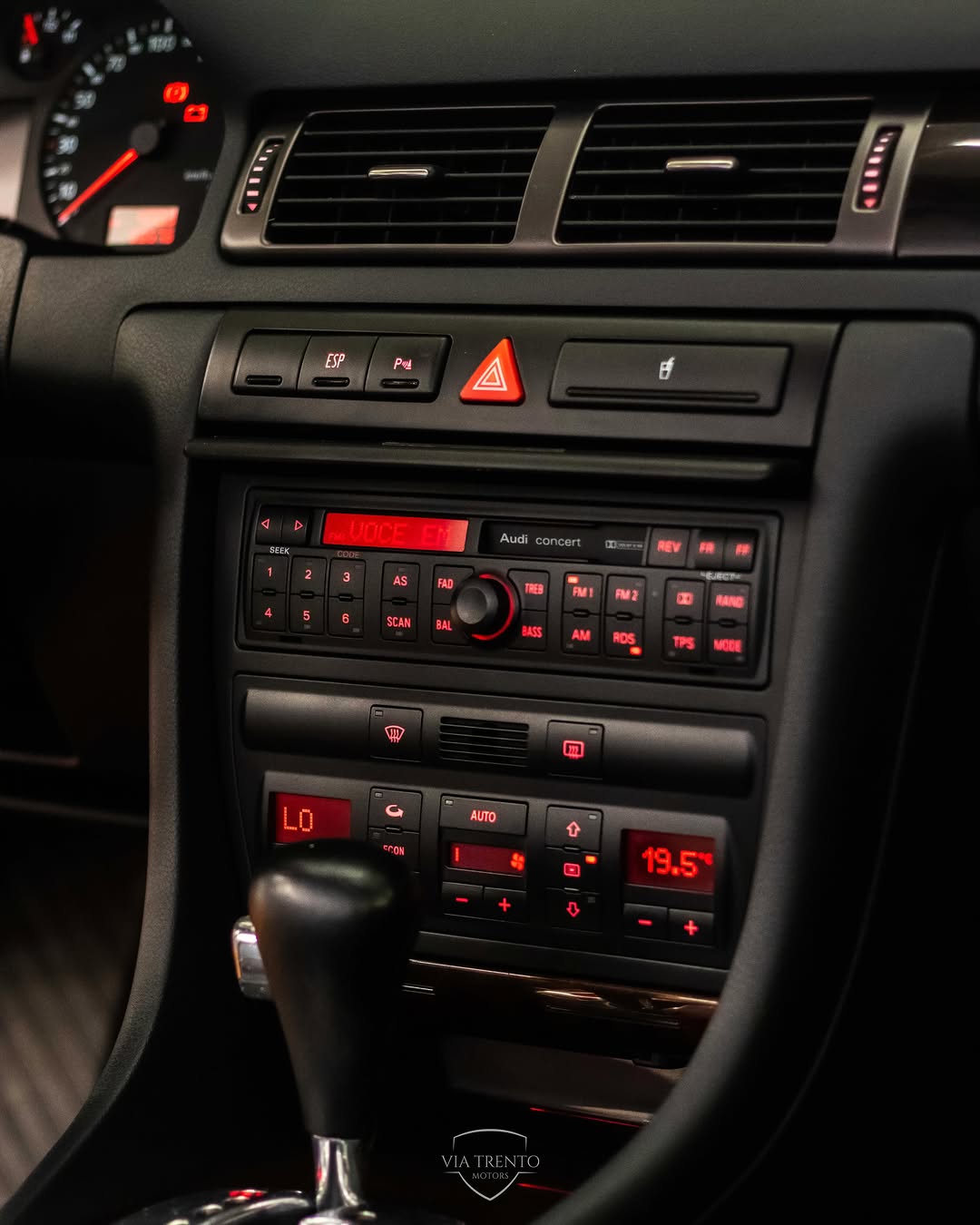 AUDI A6 4.2 V8 QUATTRO - Imagem 5