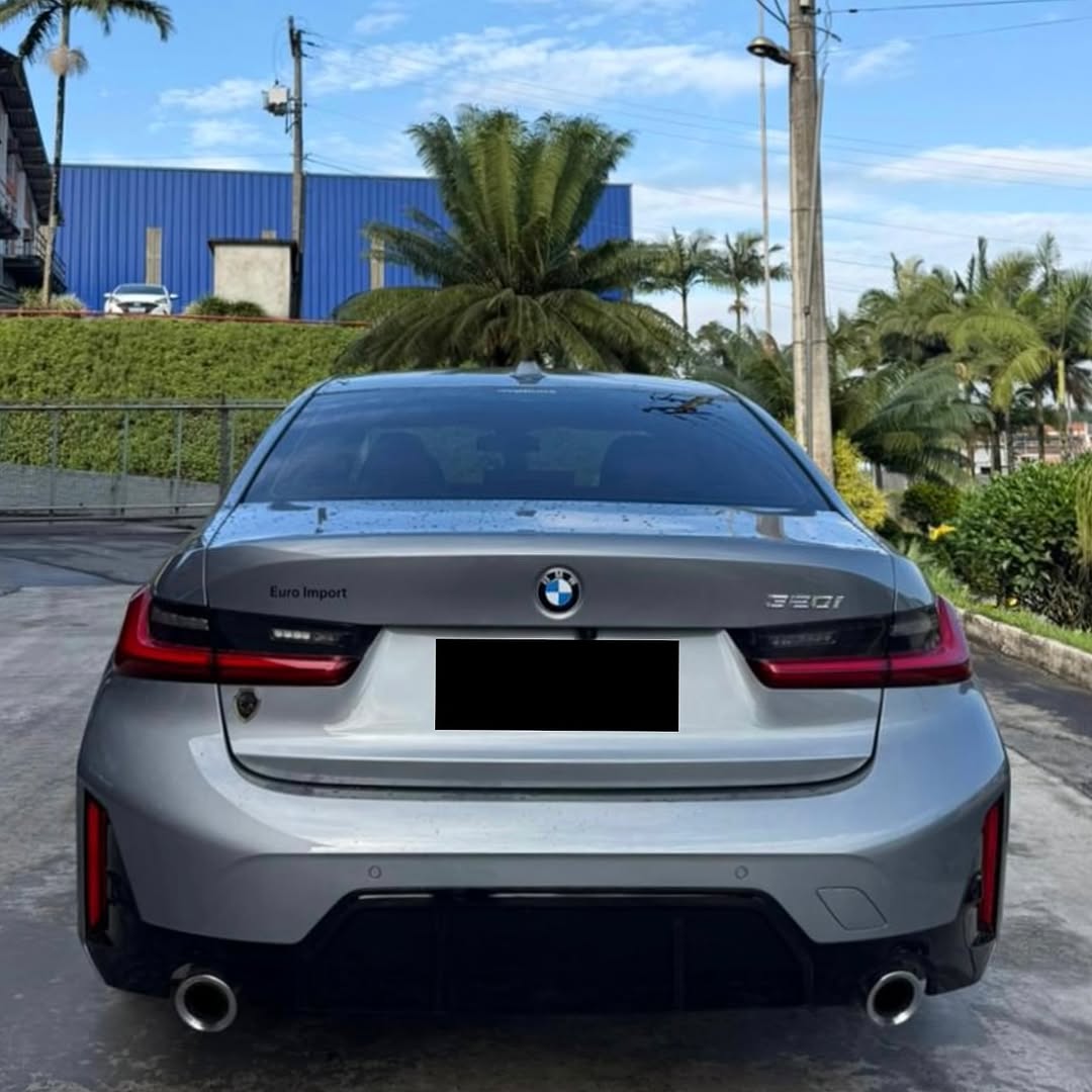 BMW 320I M SPORT - Imagem 9