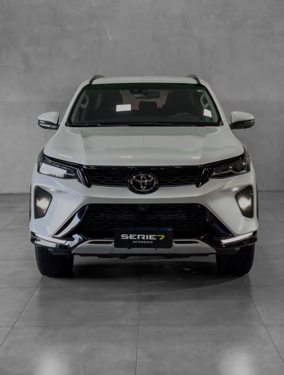 TOYOTA SW4 SRX PLATINUM - Imagem 1