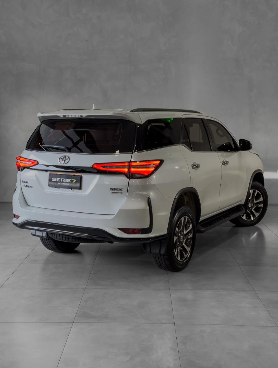 TOYOTA SW4 SRX PLATINUM - Imagem 12