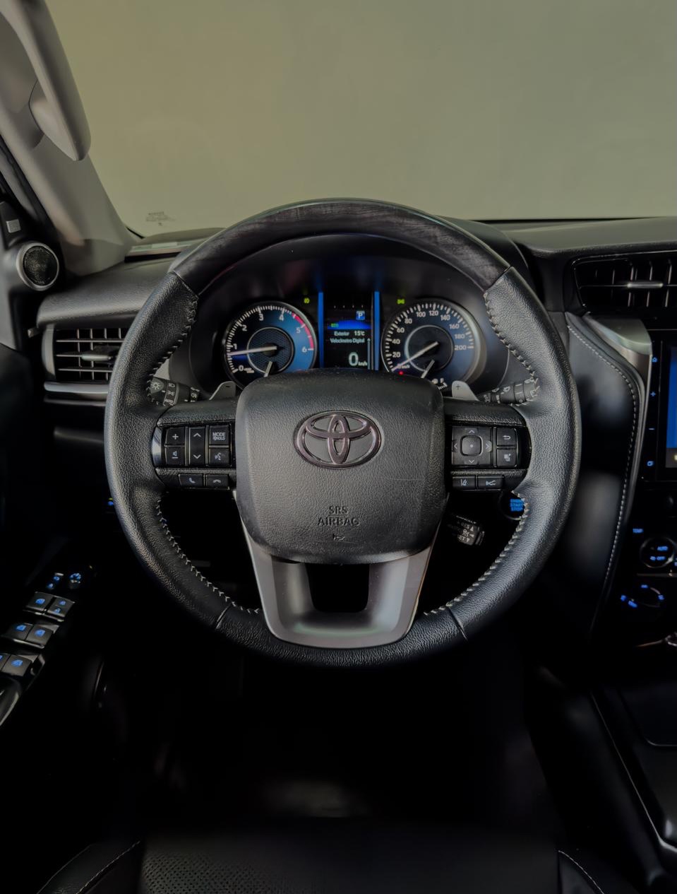 TOYOTA SW4 SRX PLATINUM - Imagem 7
