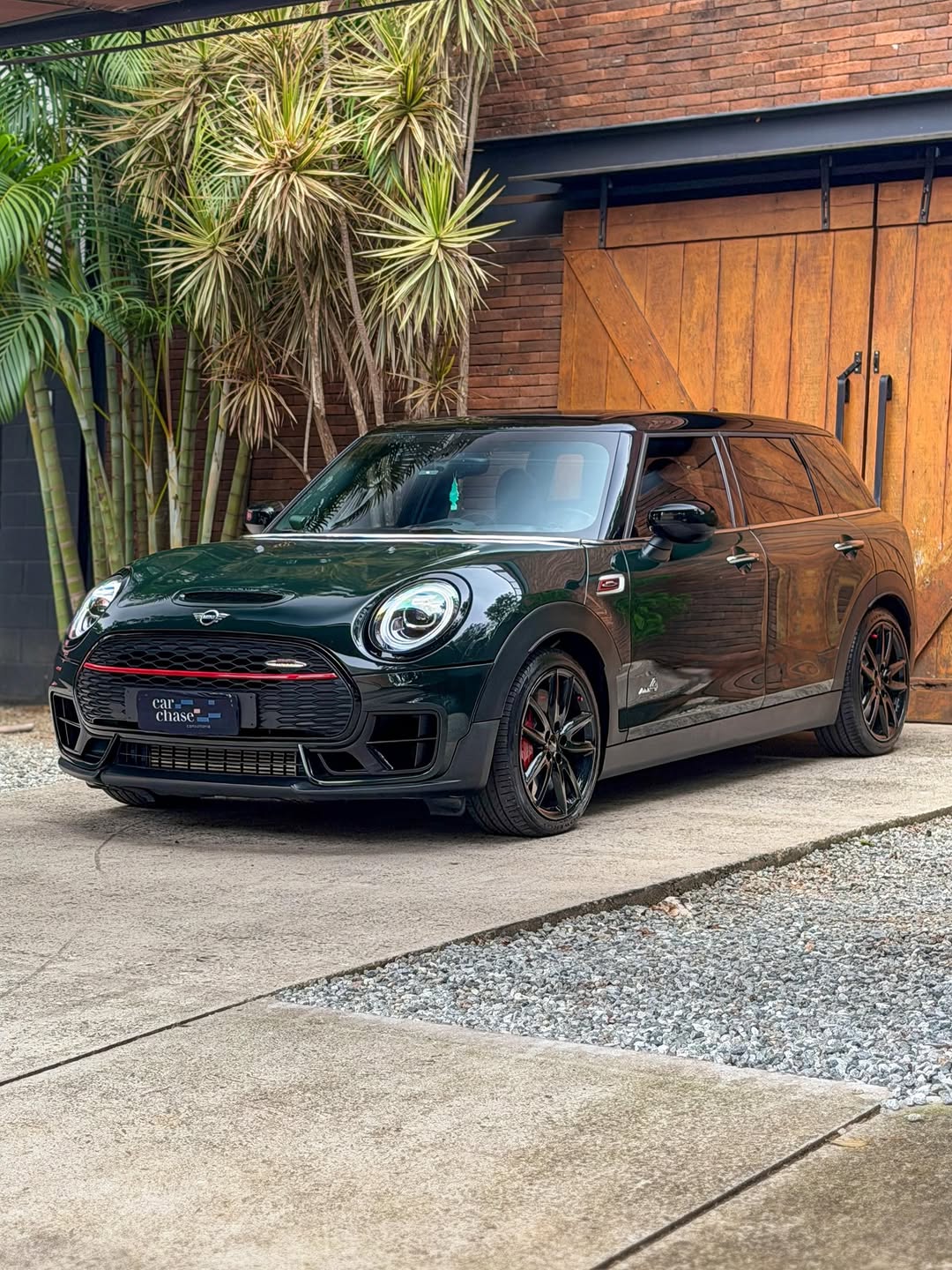 MINI CLUBMAN JCW - Imagem 1