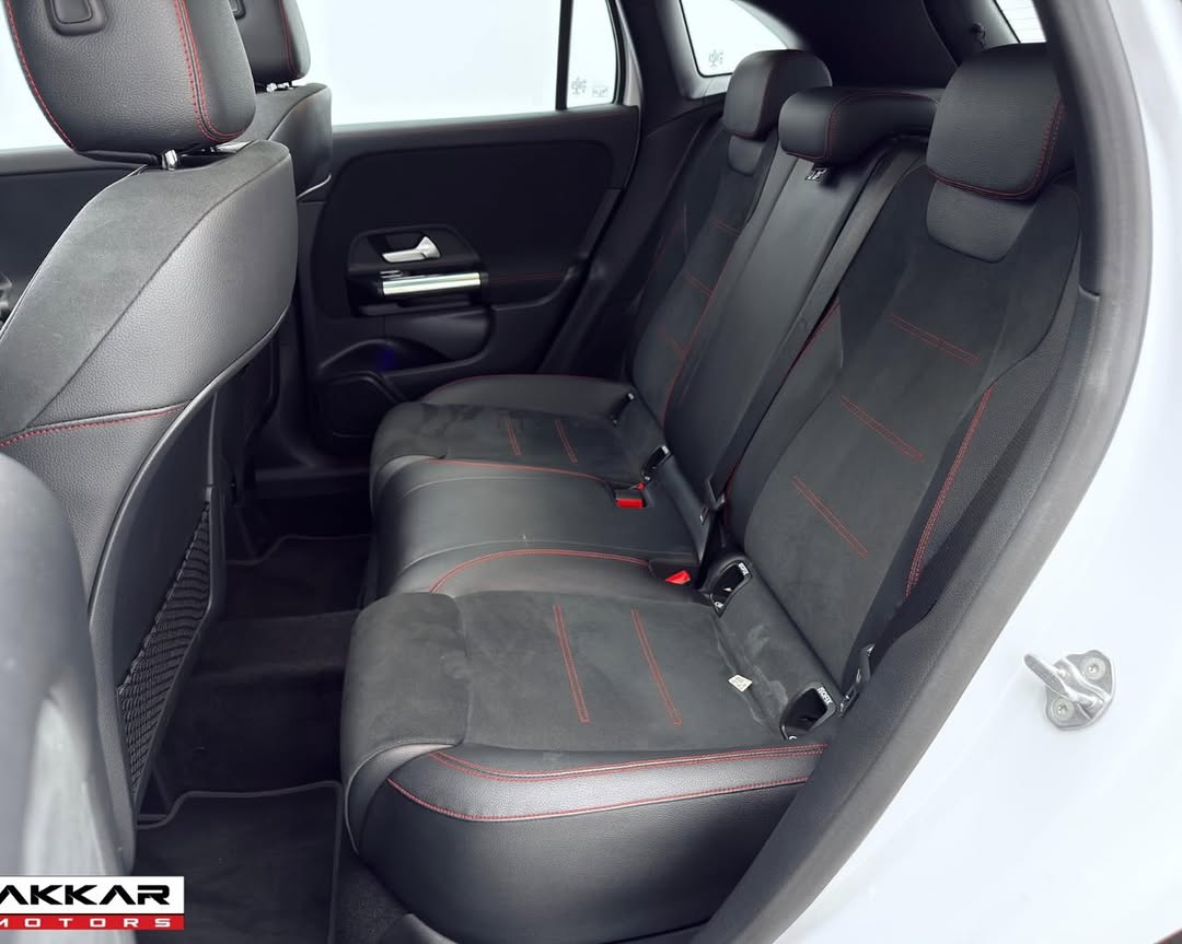 MERCEDES-BENZ GLA AMG LINE - Imagem 10