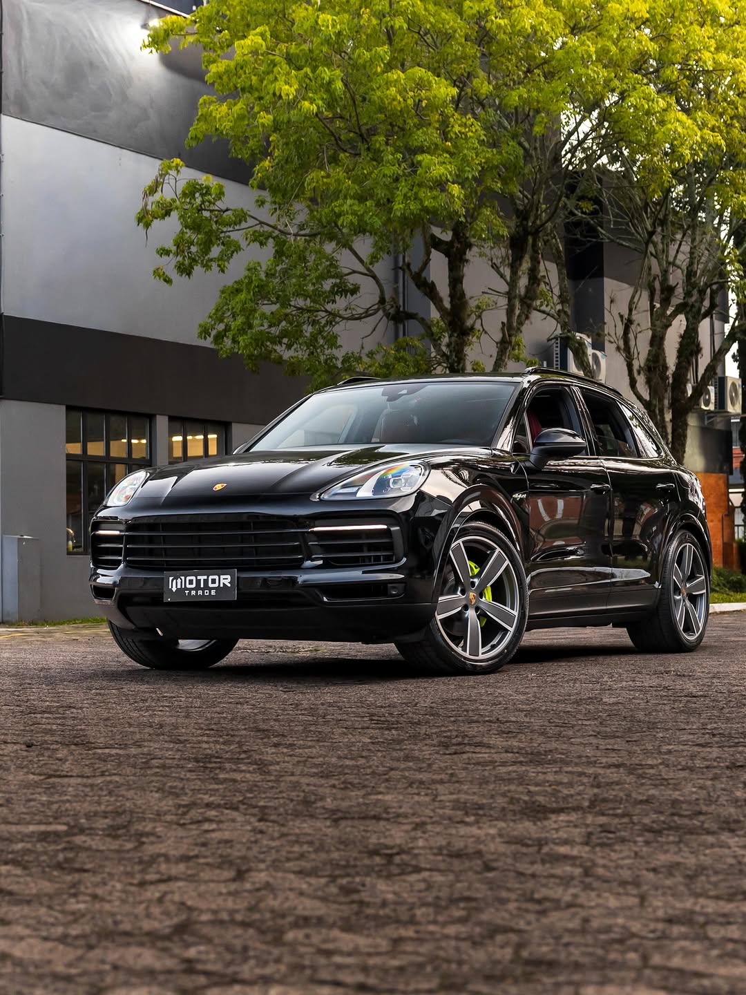 PORSCHE CAYENNE E-HYBRID - Imagem 1