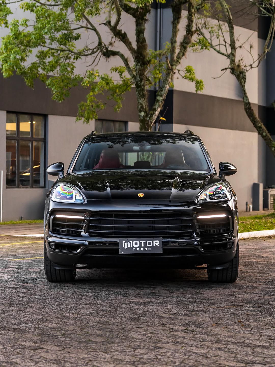 PORSCHE CAYENNE E-HYBRID - Imagem 3