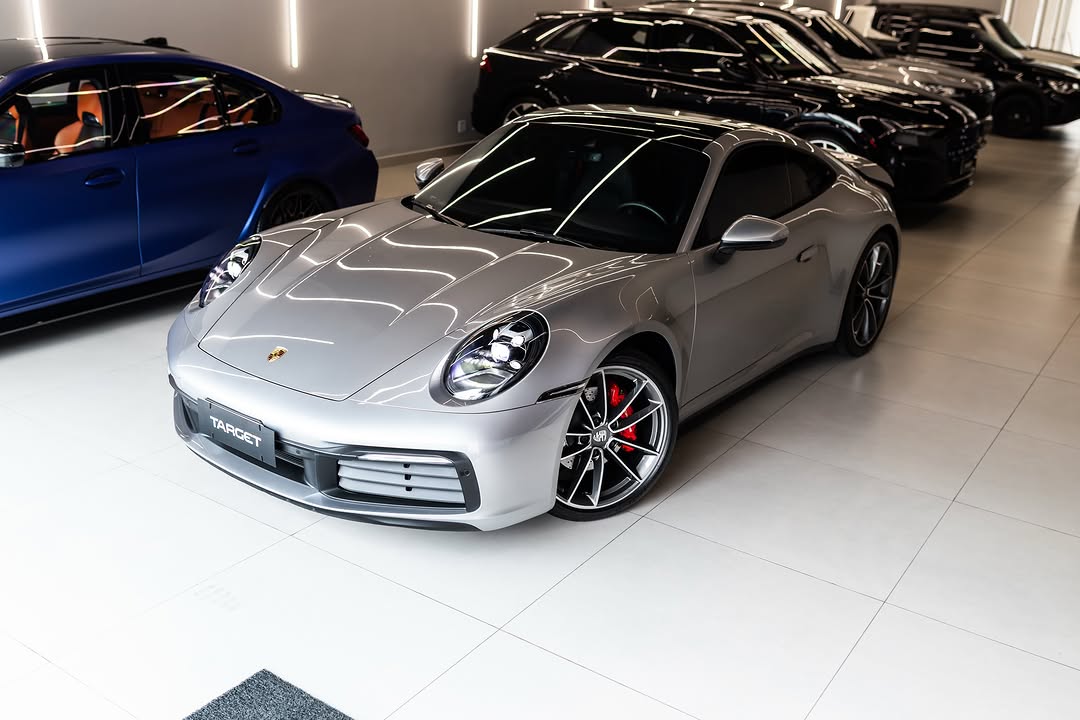 PORSCHE 911 CARRERA - Imagem 1