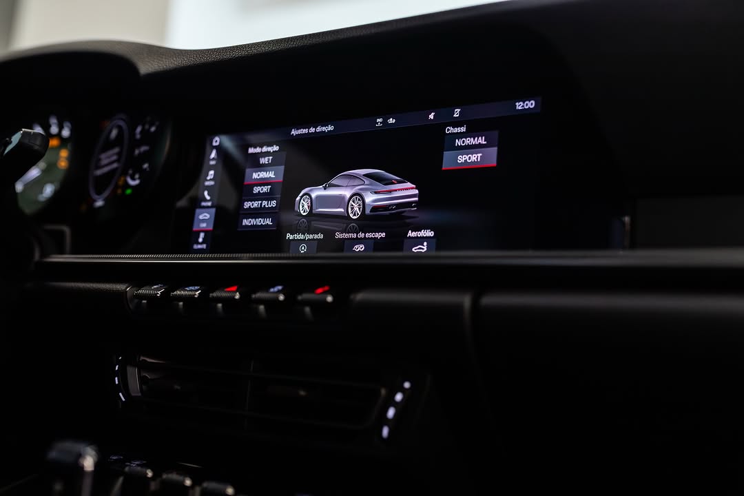 PORSCHE 911 CARRERA - Imagem 8