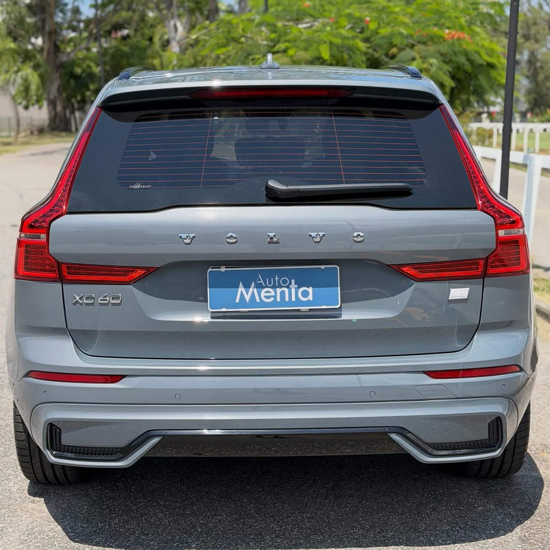 VOLVO XC60 T8 ULTIMATE DARK HYBRID BLINDADO - Imagem 5