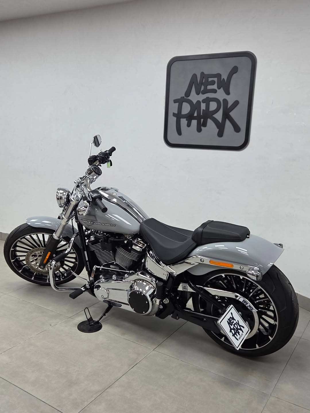 HARLEY-DAVIDSON SOFTAIL BREAKOUT - Imagem 11