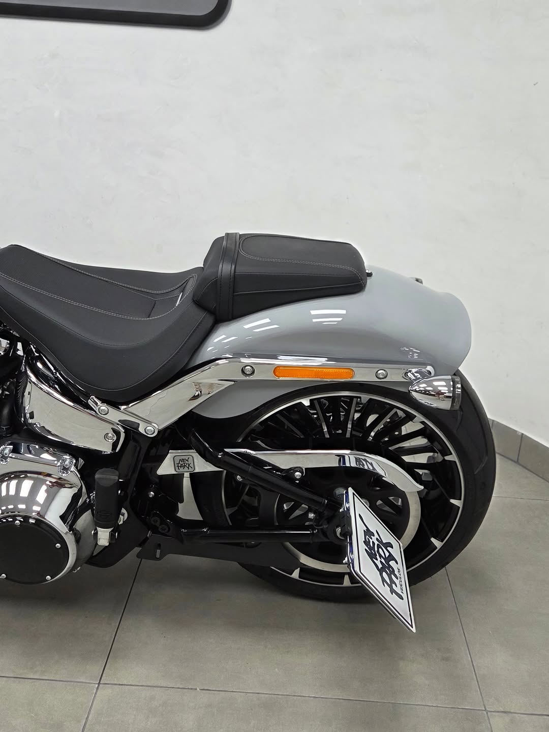 HARLEY-DAVIDSON SOFTAIL BREAKOUT - Imagem 12