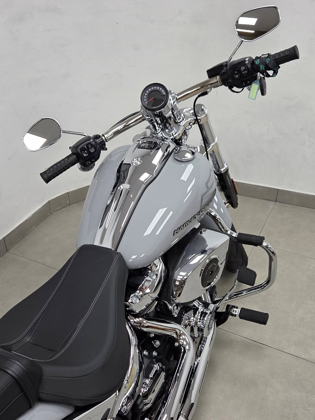 HARLEY-DAVIDSON SOFTAIL BREAKOUT - Imagem 7