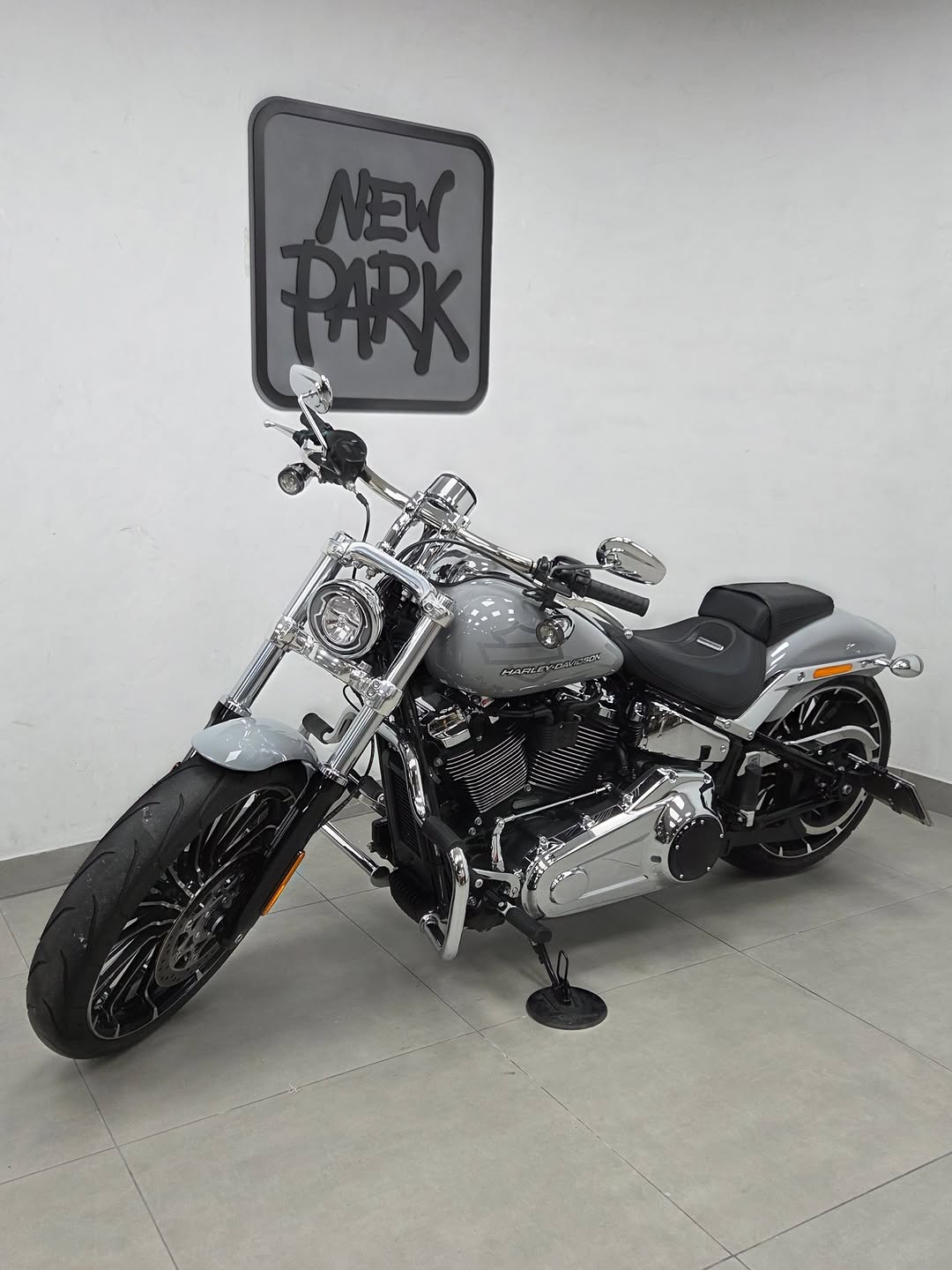 HARLEY-DAVIDSON SOFTAIL BREAKOUT - Imagem 9