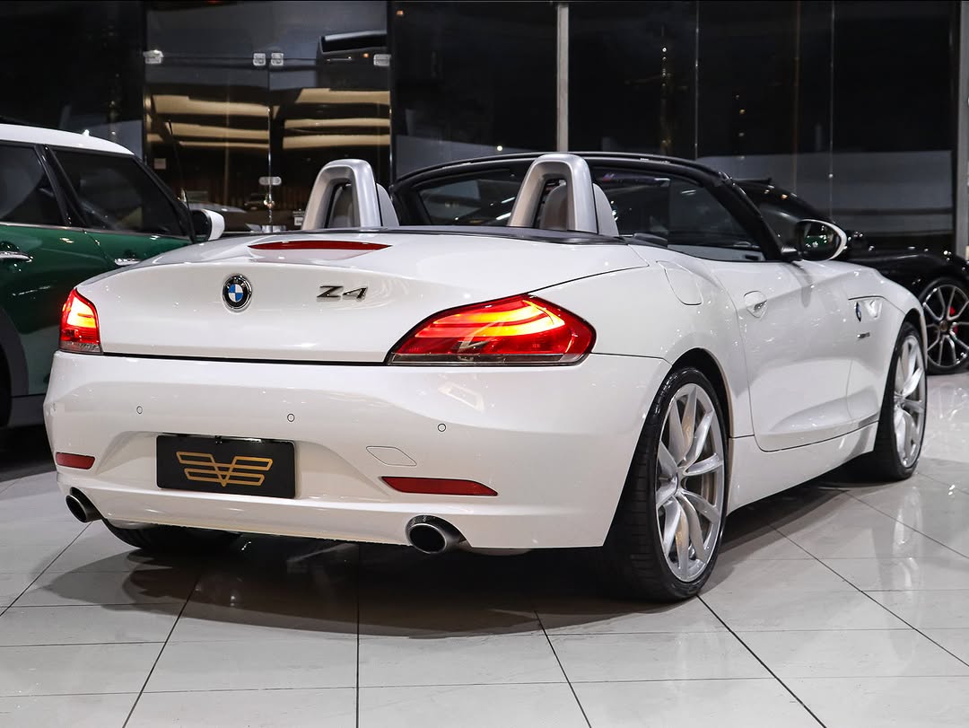 BMW Z4 SDRIVE 35I - Imagem 4
