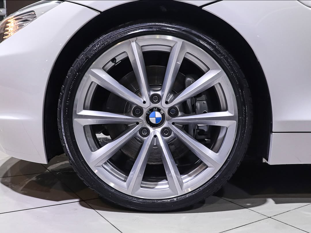 BMW Z4 SDRIVE 35I - Imagem 6