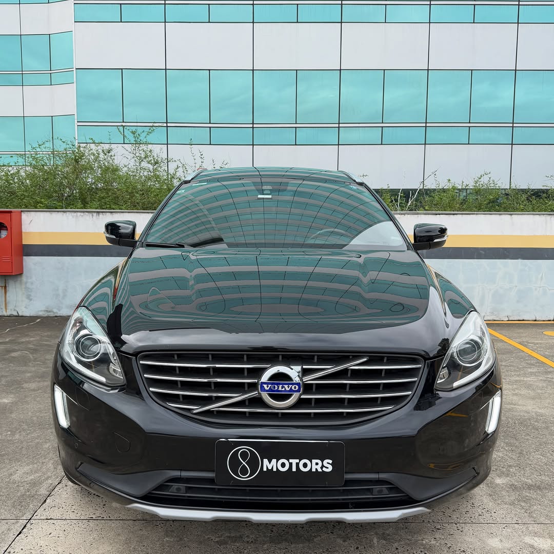VOLVO XC60 MOMENTUM - Imagem 2