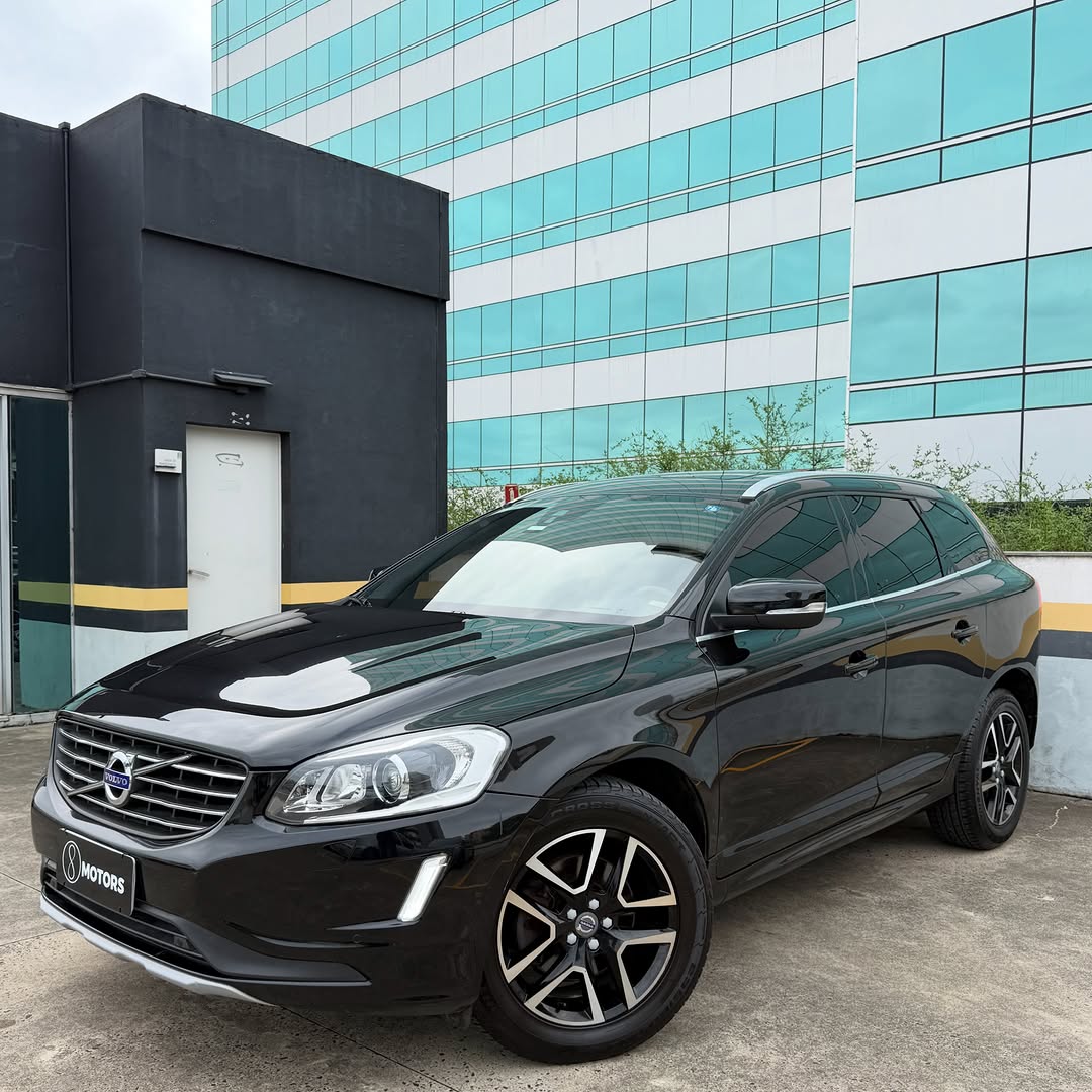 VOLVO XC60 MOMENTUM - Imagem 3