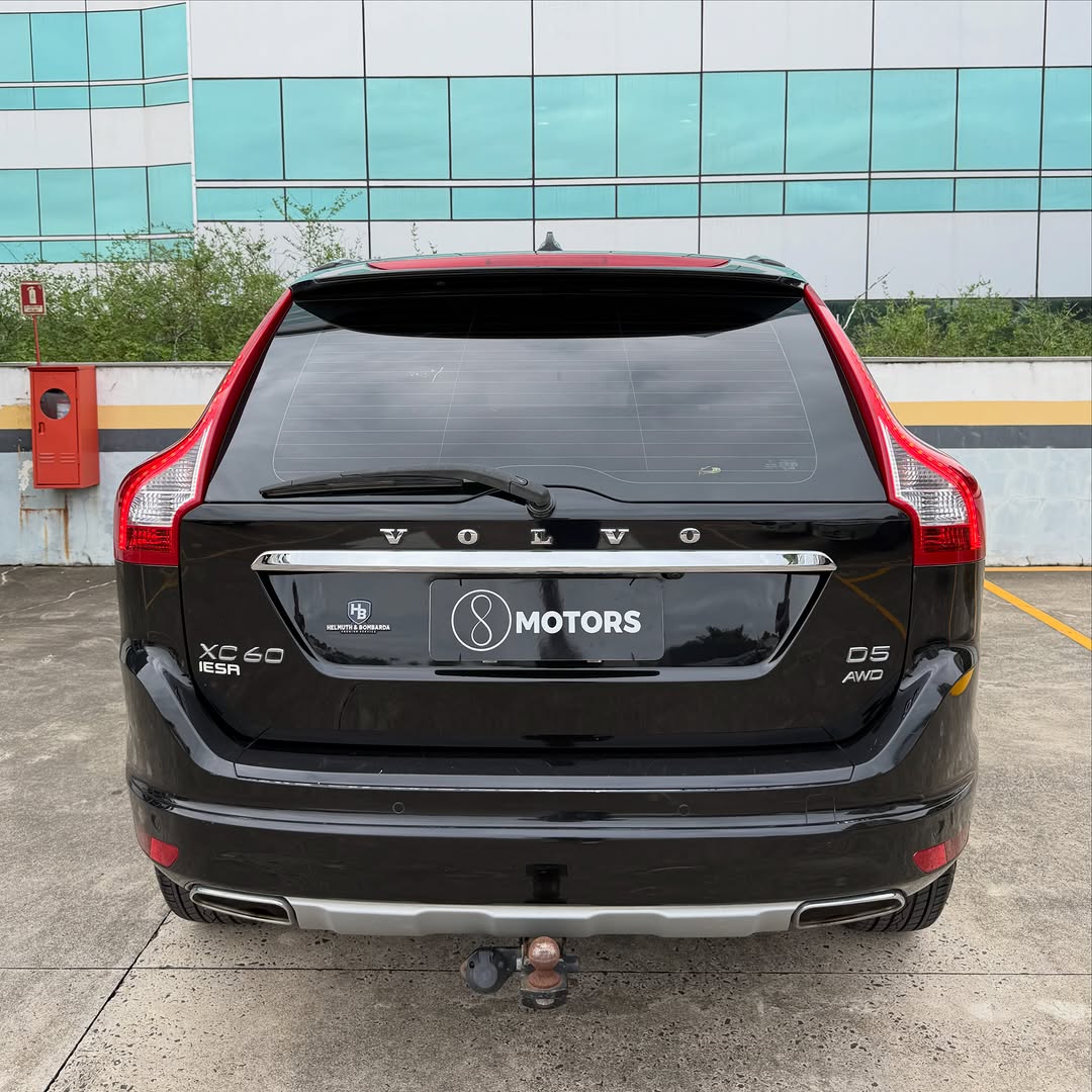 VOLVO XC60 MOMENTUM - Imagem 7