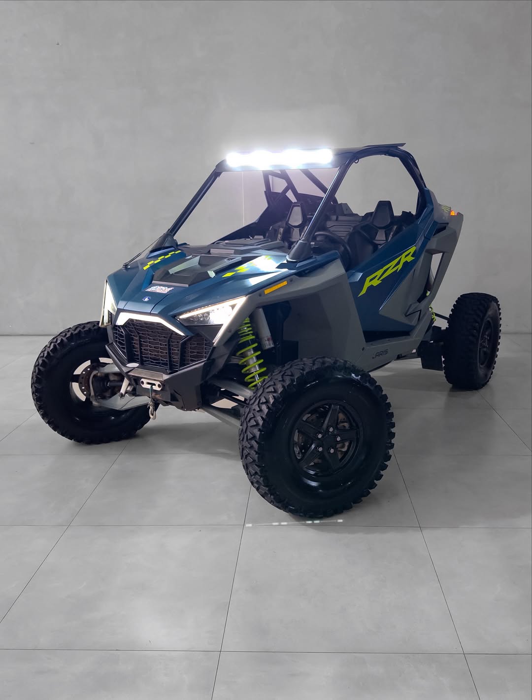 POLARIS RZR TURBO R - Imagem 13
