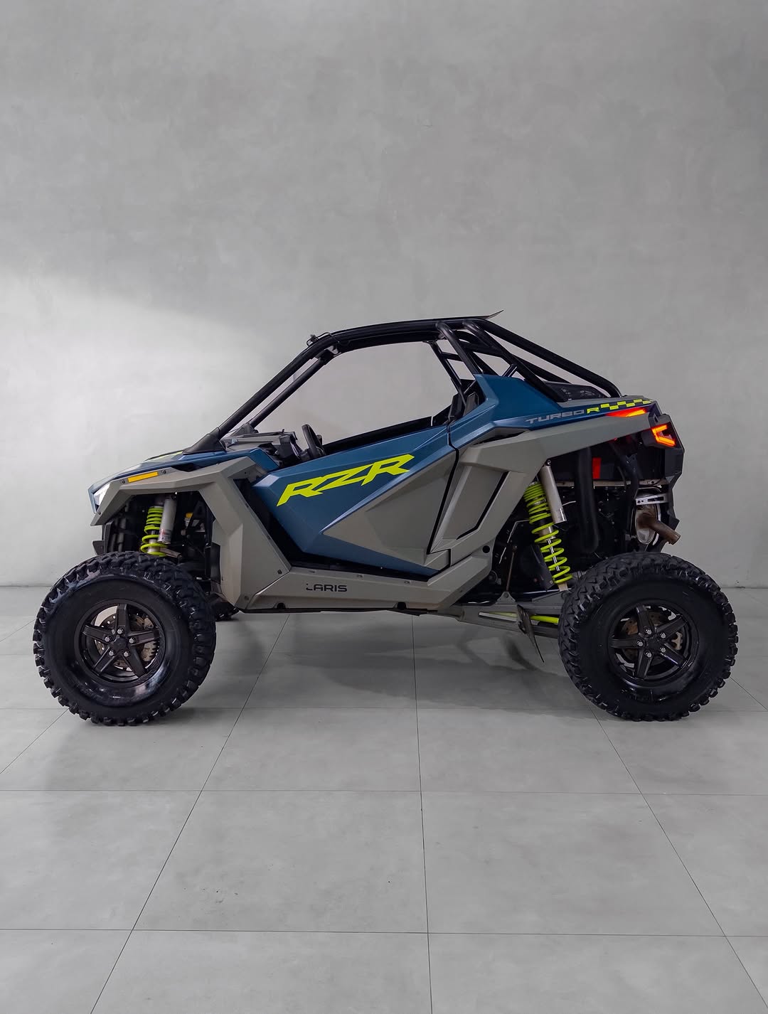 POLARIS RZR TURBO R - Imagem 4