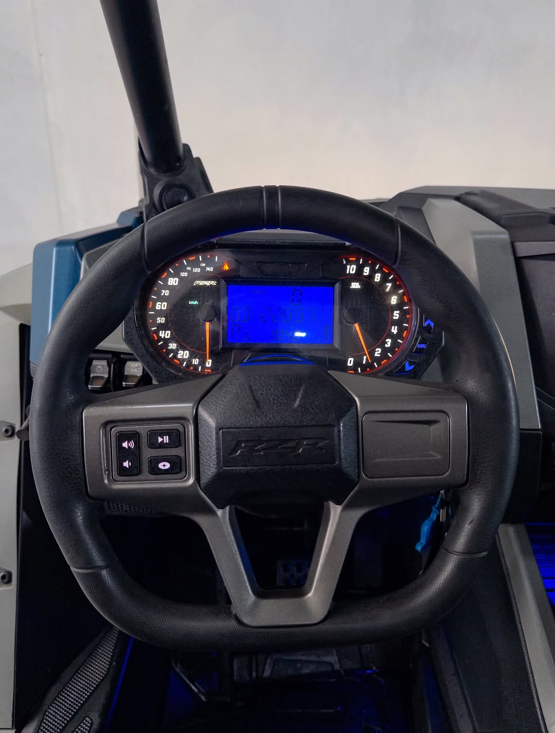 POLARIS RZR TURBO R - Imagem 7