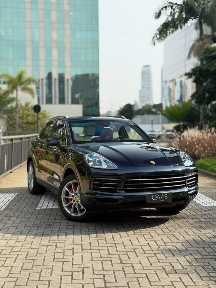 PORSCHE CAYENNE