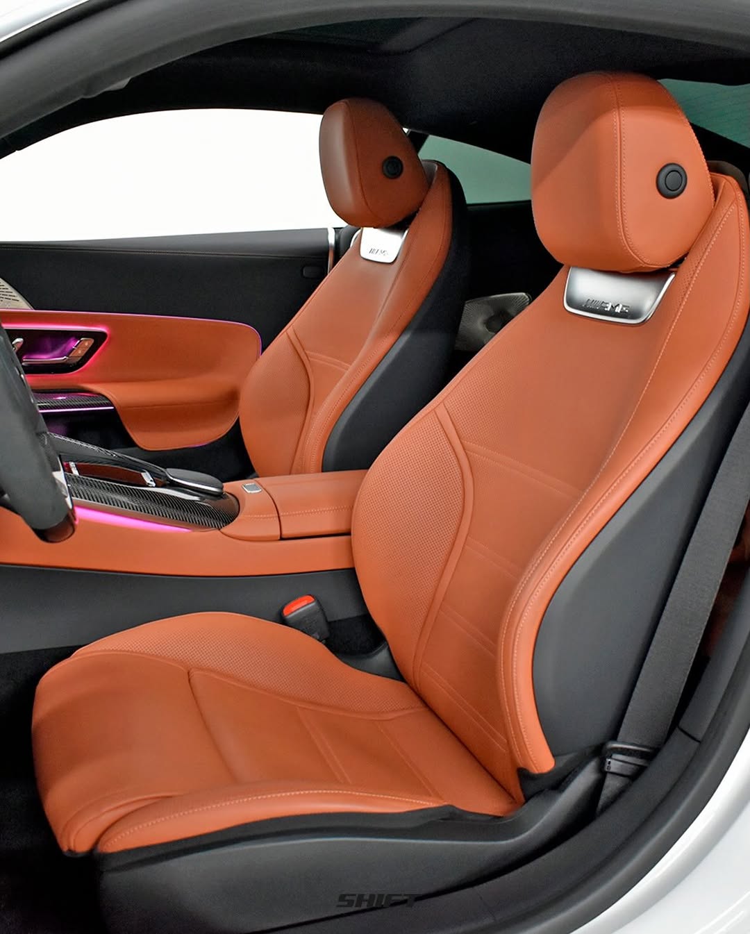 MERCEDES-BENZ GT 63 S AMG E PERFORMANCE - Imagem 6