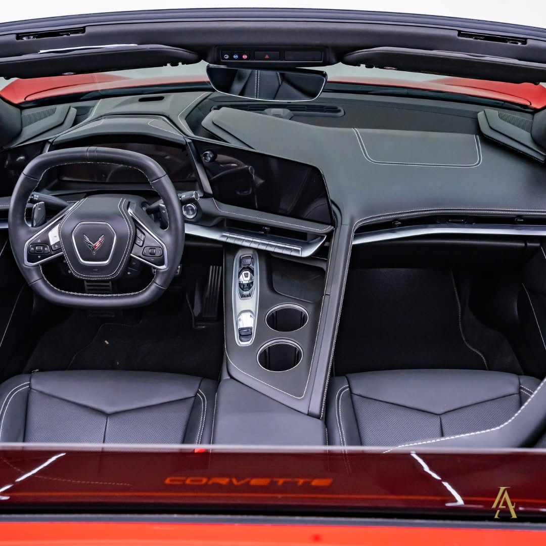 CHEVROLET CORVETTE STINGRAY 1LT CONVERSÍVEL - Imagem 17