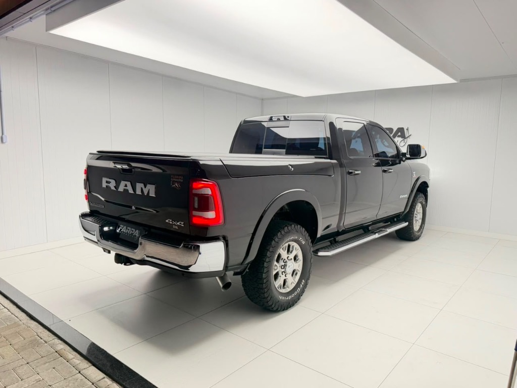 RAM 3500 LARAMIE - Imagem 7