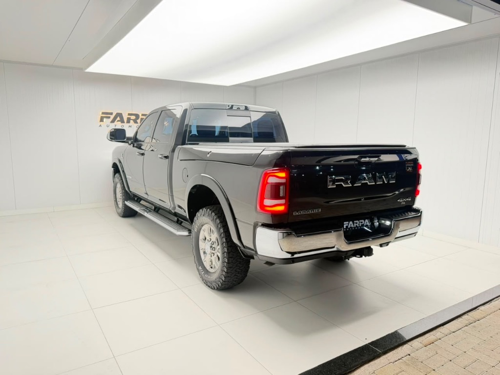 RAM 3500 LARAMIE - Imagem 8