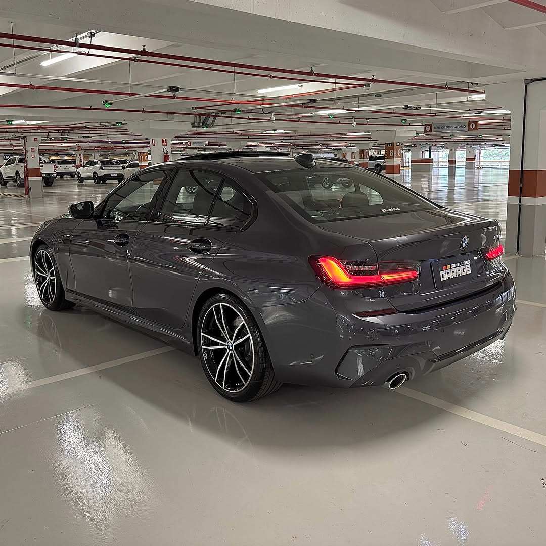 BMW 320I M SPORT - Imagem 3