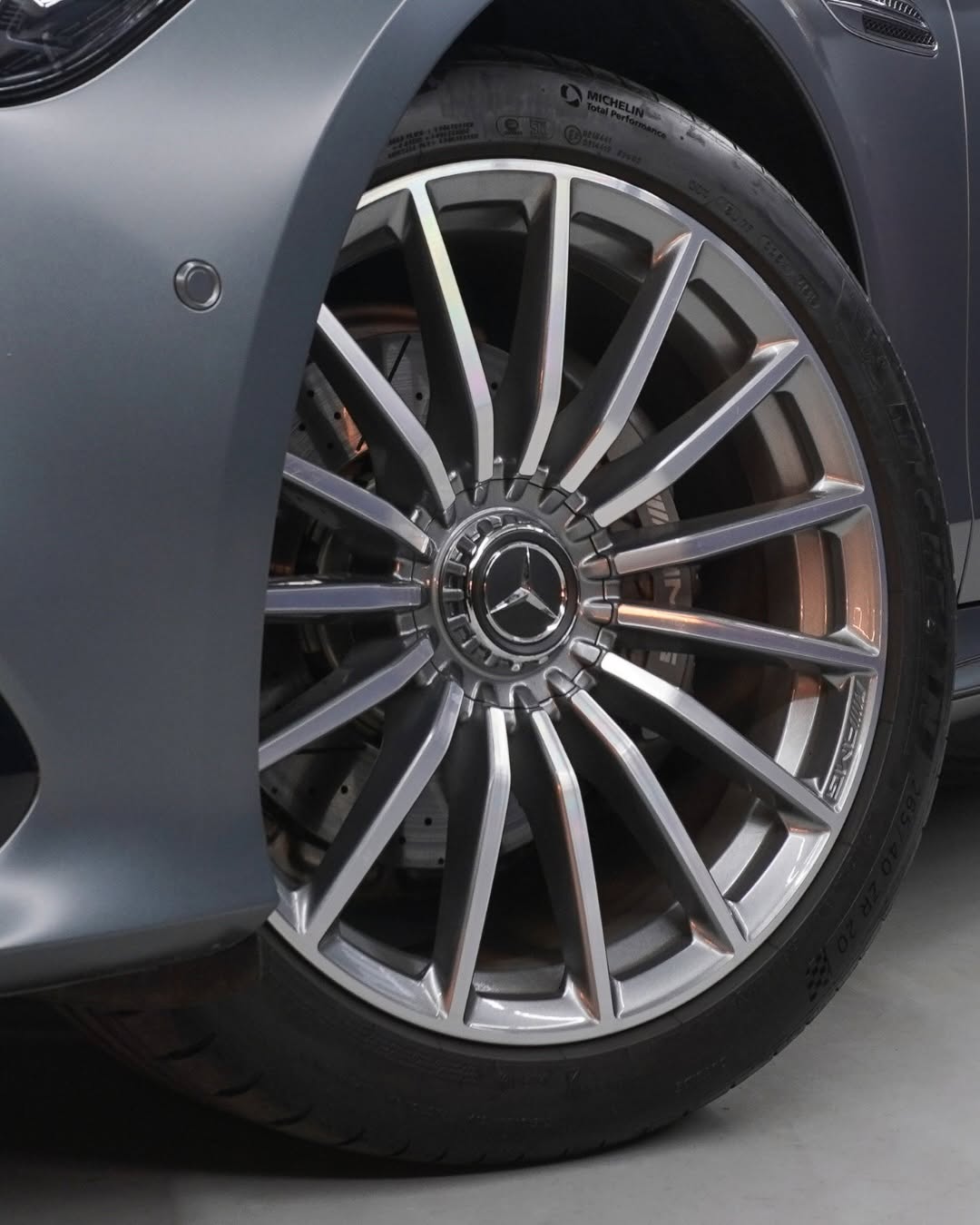 MERCEDES-BENZ AMG GT 43 AMG GT 43 3.0 EQ BOOST HÍBRIDO 9G-TRONIC - Imagem 4