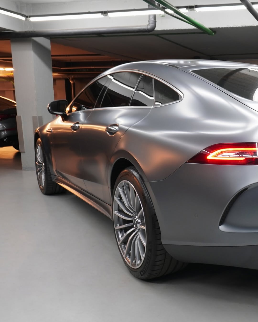 MERCEDES-BENZ AMG GT 43 AMG GT 43 3.0 EQ BOOST HÍBRIDO 9G-TRONIC - Imagem 8