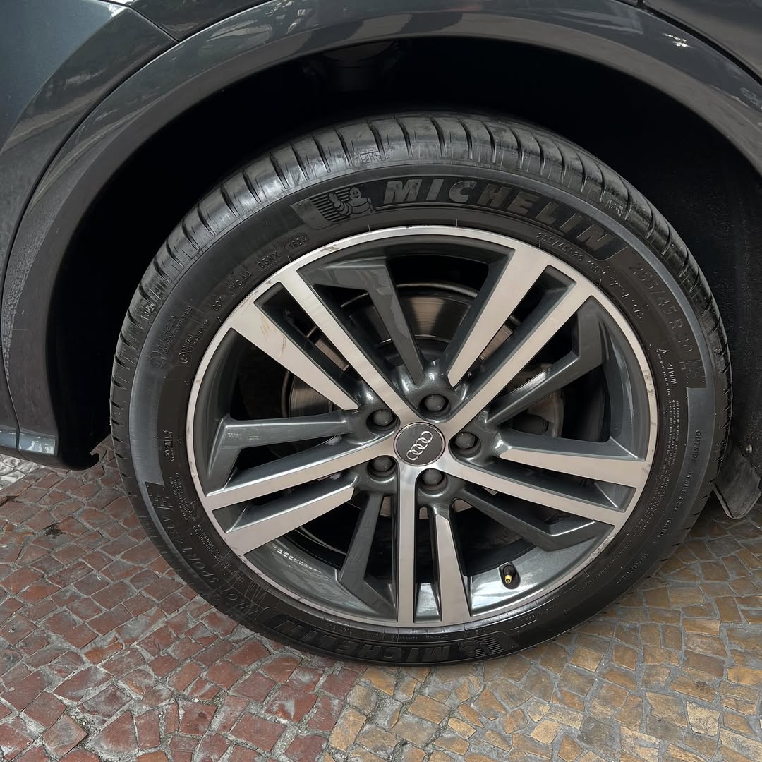 AUDI Q5 S-LINE 2.0 TFSI - Imagem 9