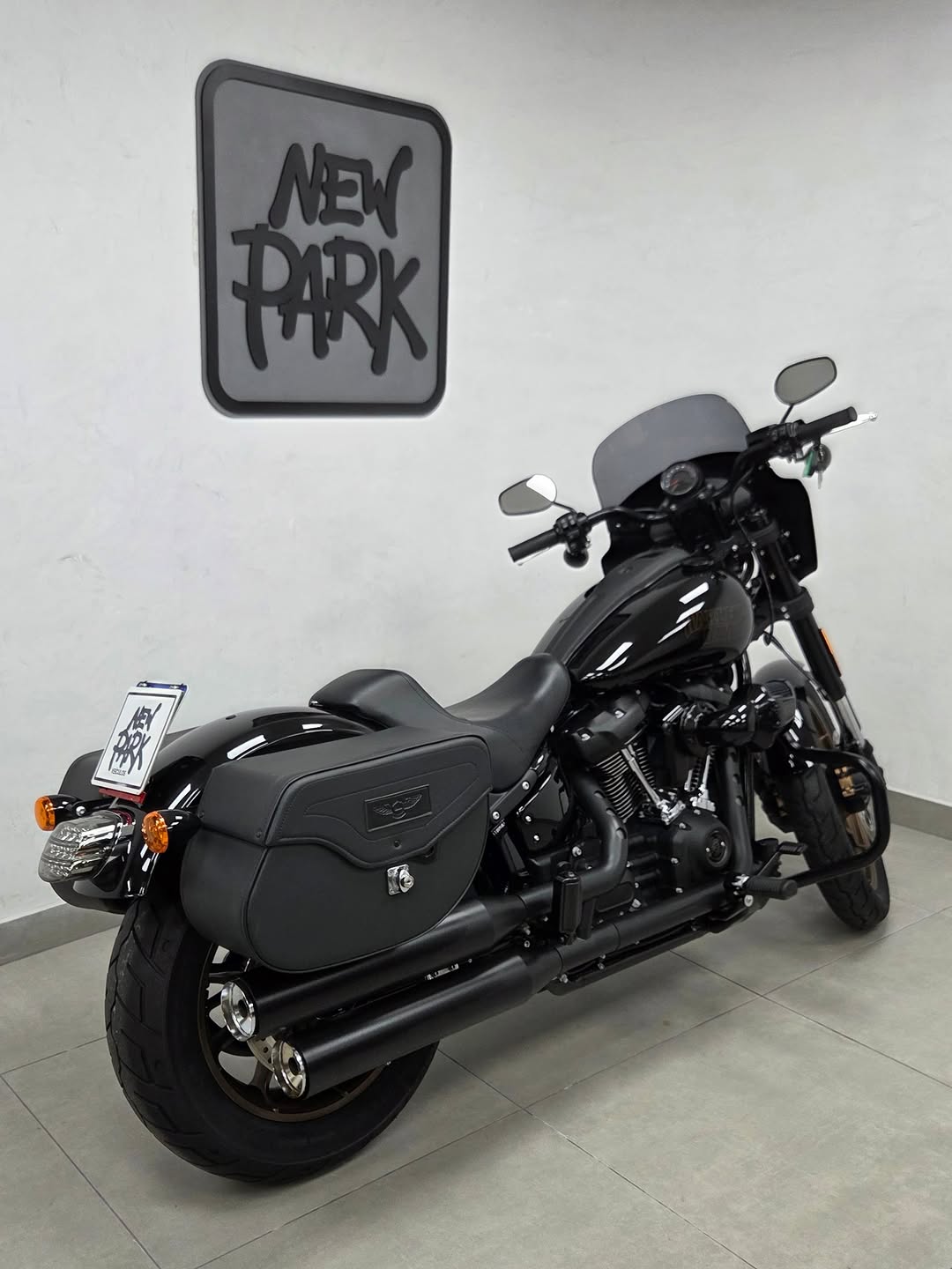 HARLEY-DAVIDSON SOFTAIL LOW RIDER S - Imagem 1