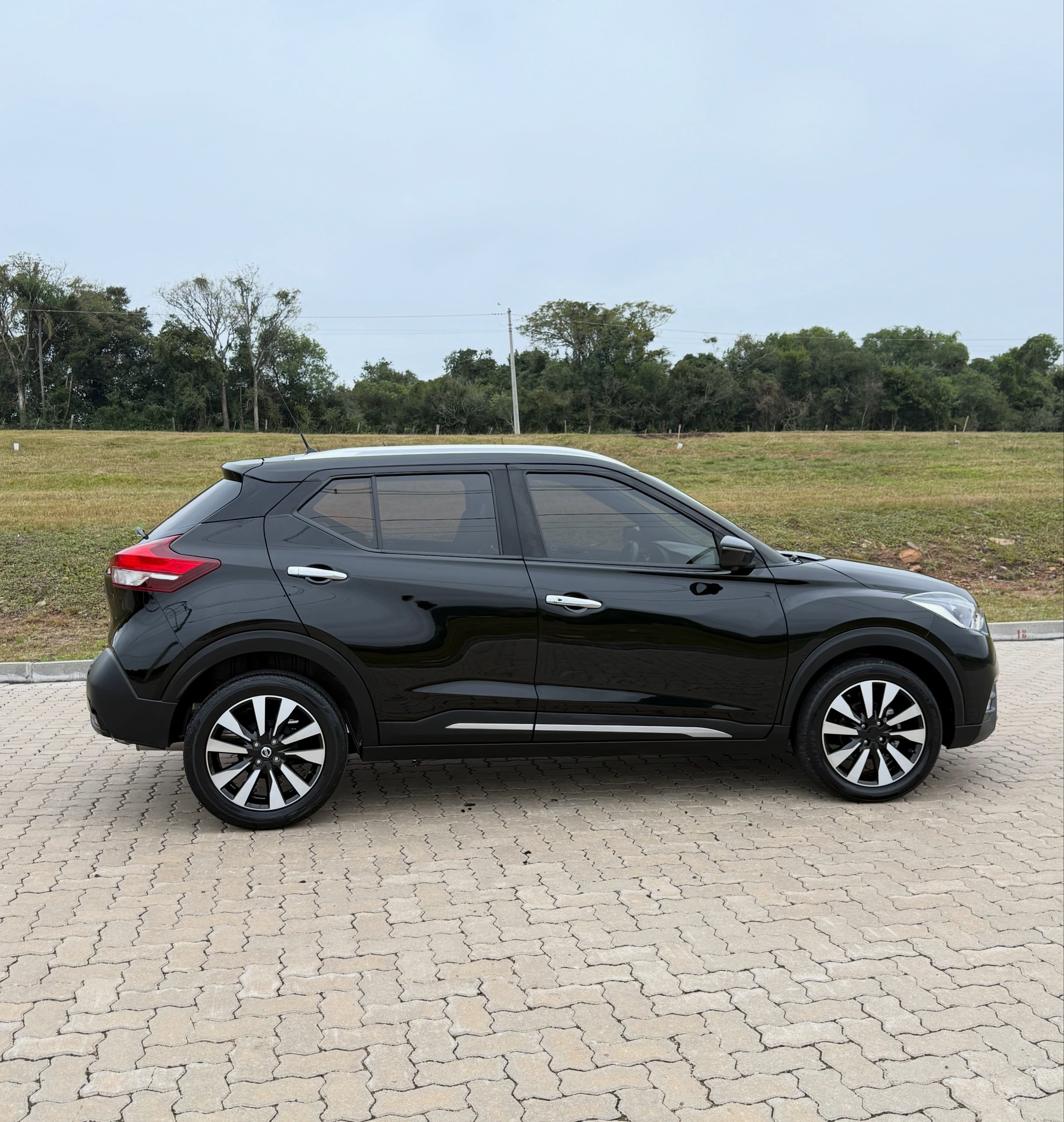 NISSAN KICKS SL - Imagem 8