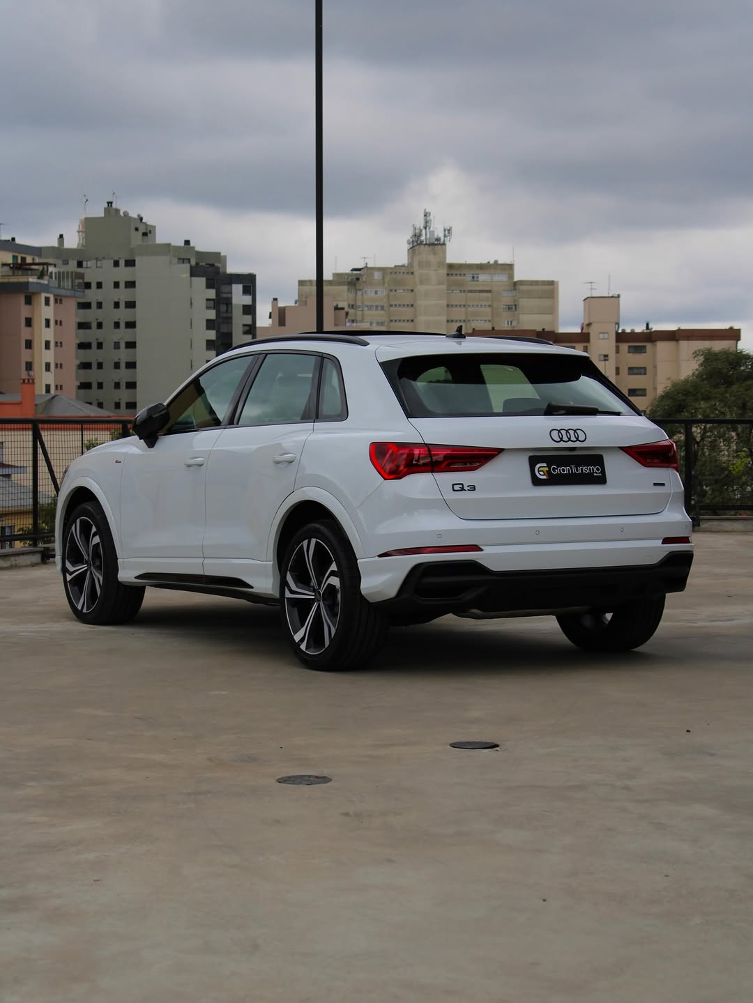 AUDI Q3 PERFORMANCE BLACK PLUS - Imagem 2