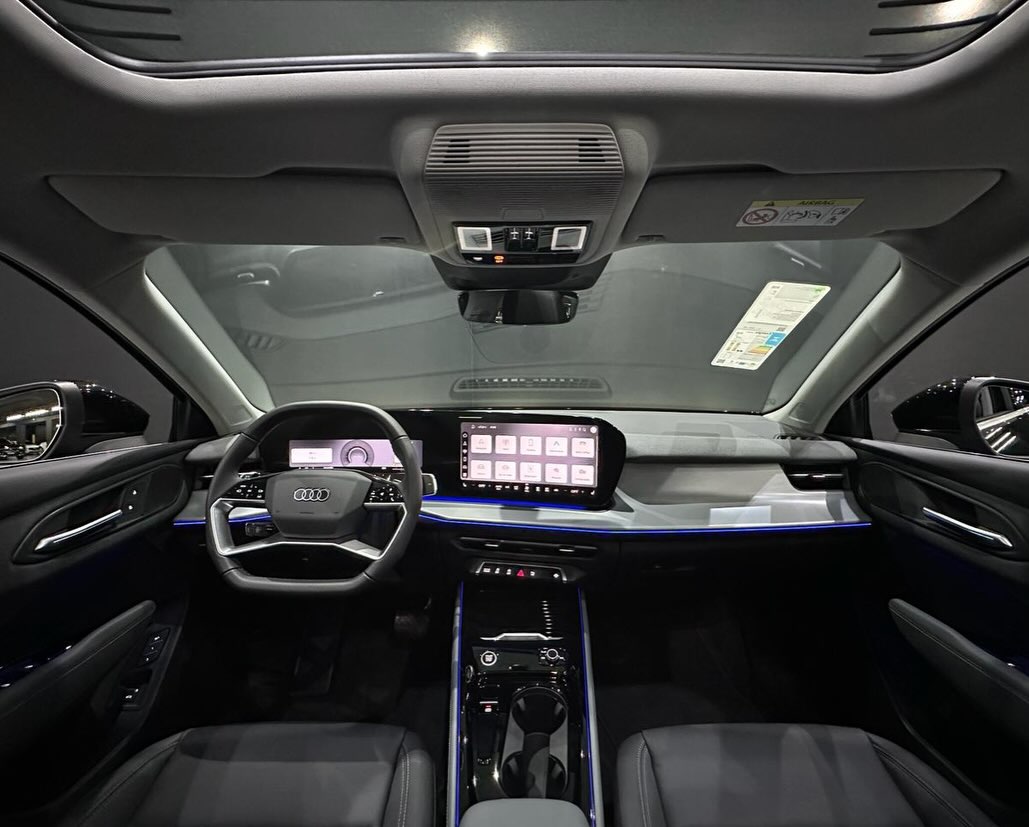 AUDI Q3 LAUNCH EDITION QUATTRO S TRONIC - Imagem 6