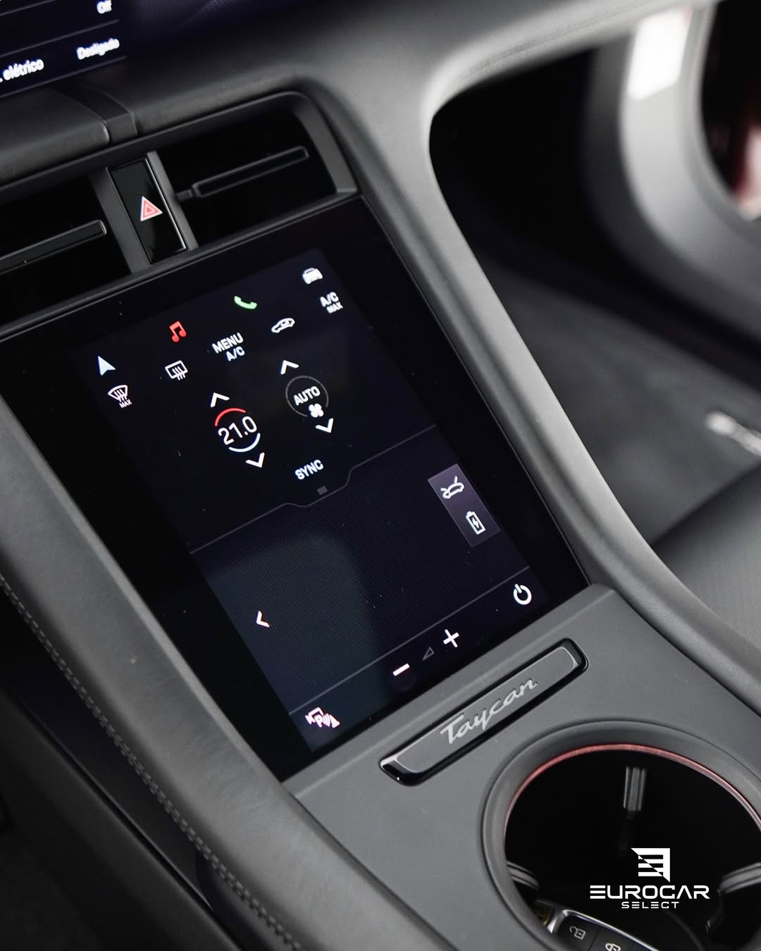 PORSCHE TAYCAN 4S - Imagem 7