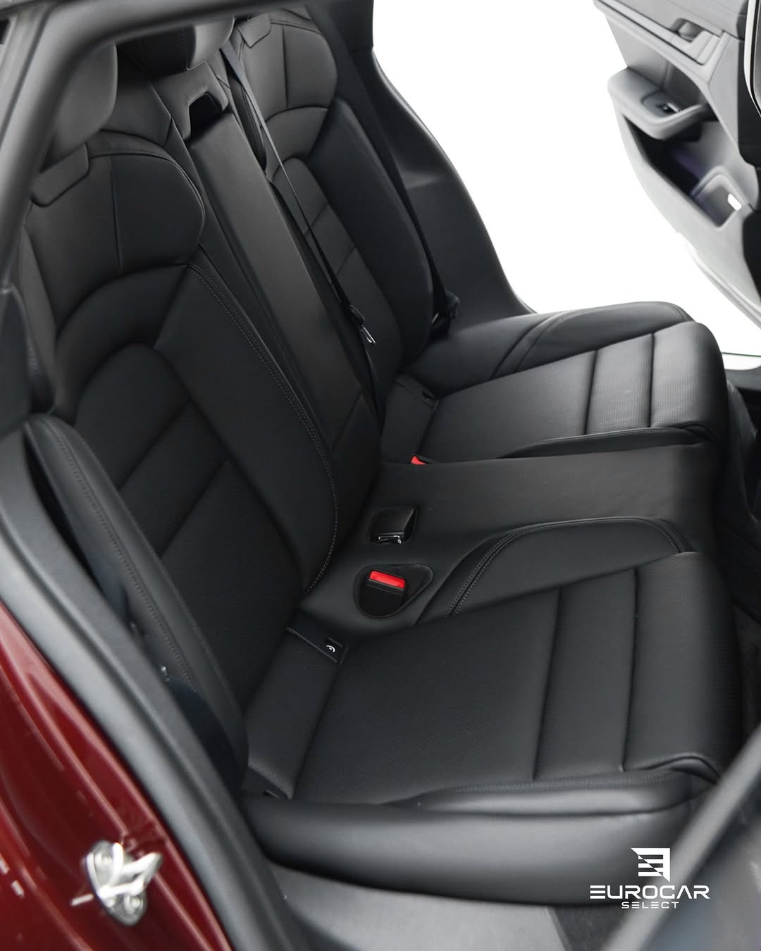 PORSCHE TAYCAN 4S - Imagem 10