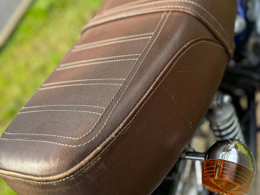 SUZUKI GT 250 - Imagem 13
