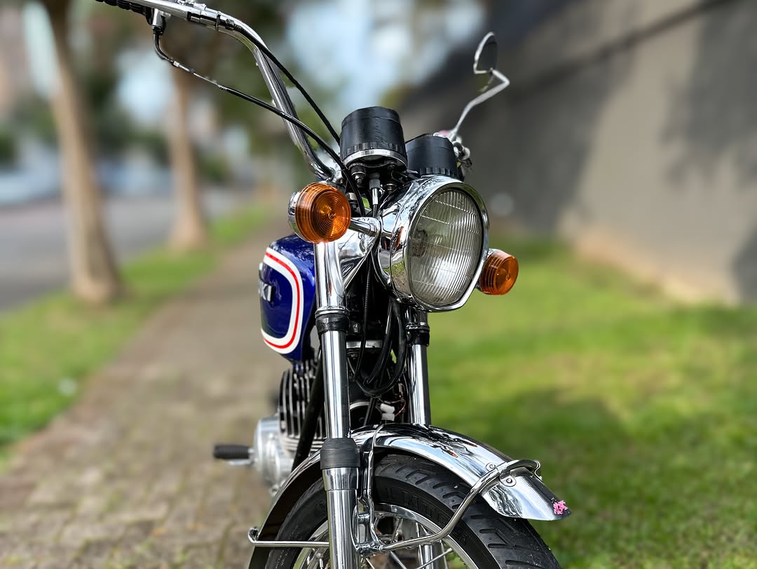 SUZUKI GT 250 - Imagem 15