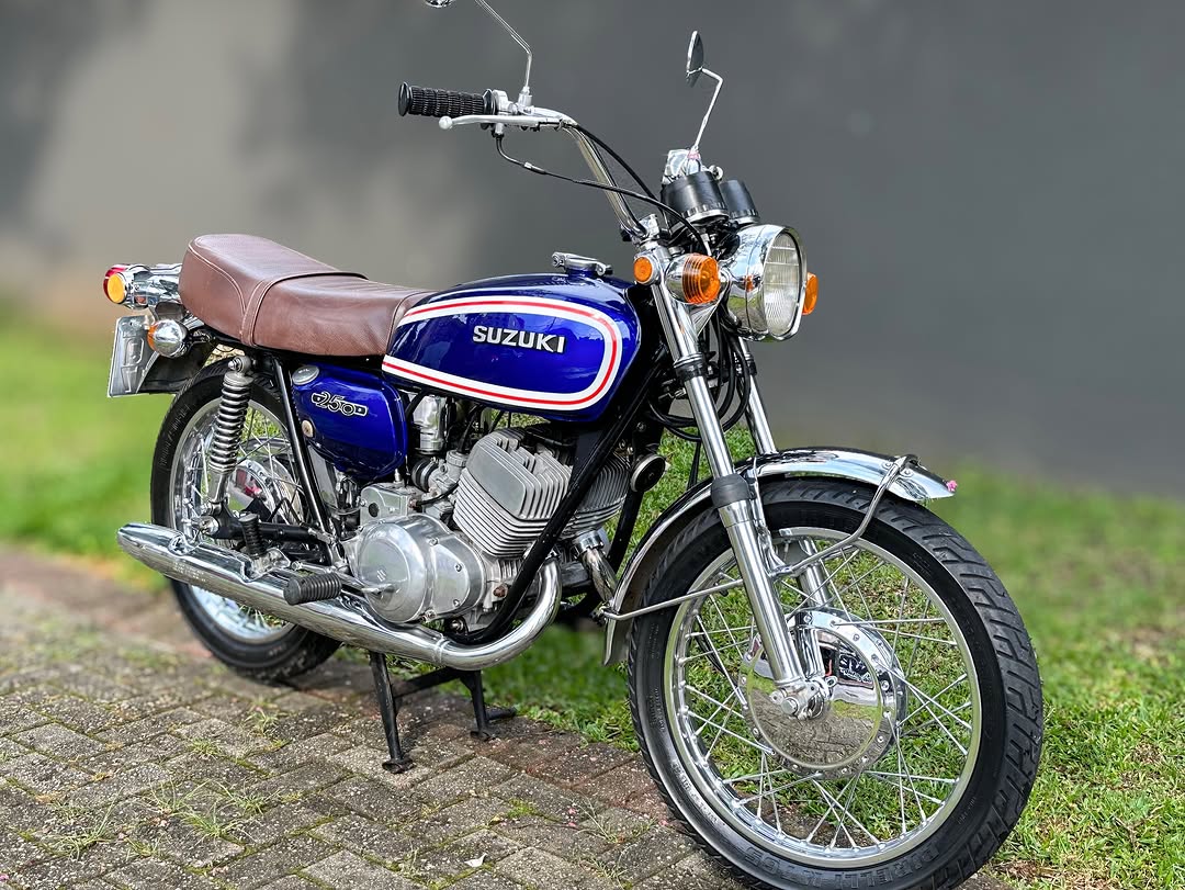 SUZUKI GT 250 - Imagem 3
