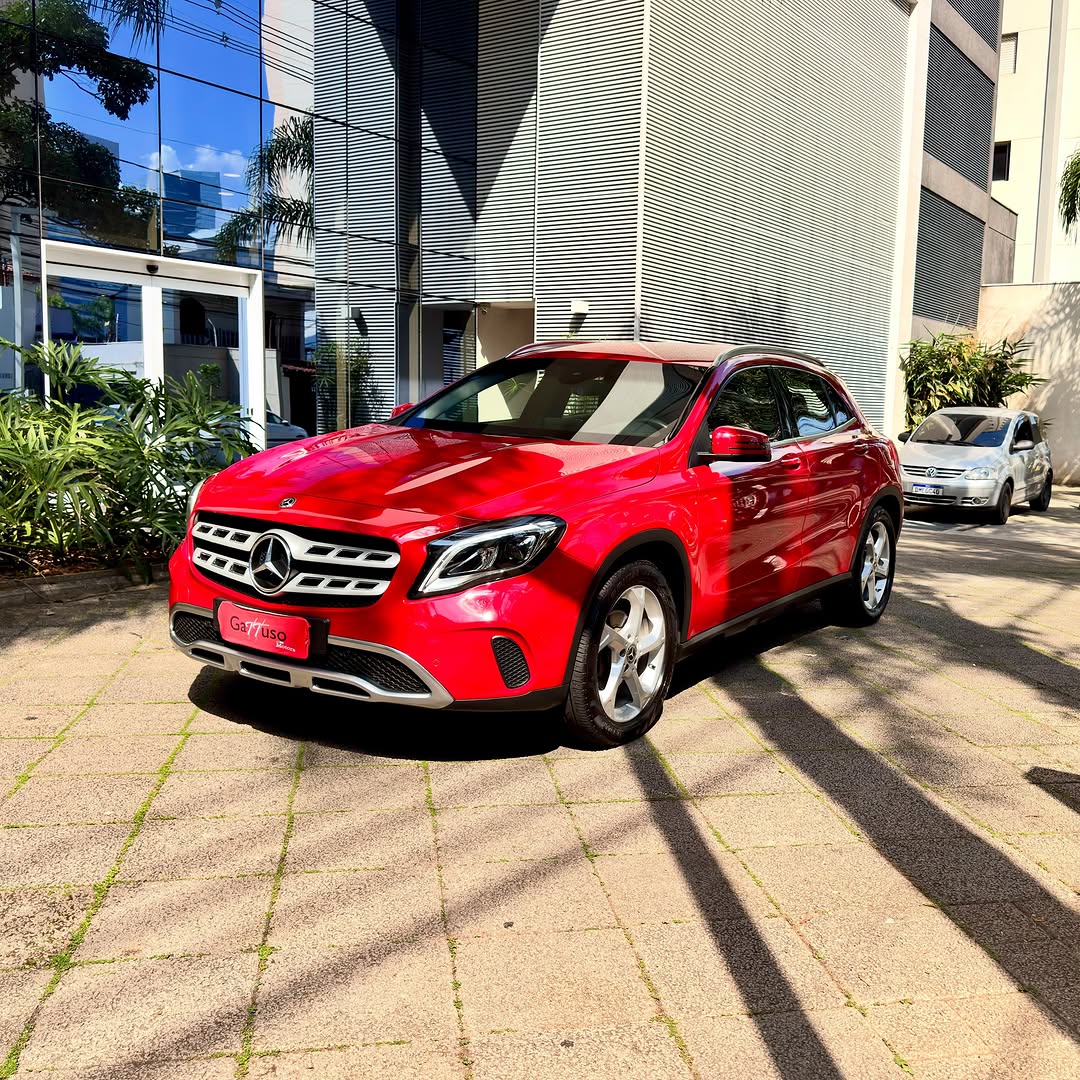 MERCEDES-BENZ GLA 200 ADVAMCE - Imagem 1