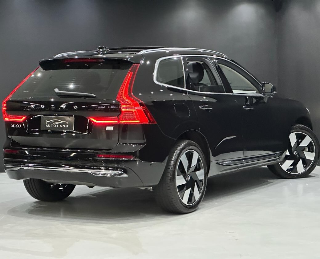 VOLVO XC60 RECHARGE ULTIMATE AWD GEARTRONIC - Imagem 2