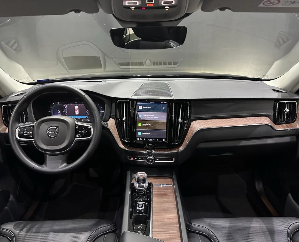 VOLVO XC60 RECHARGE ULTIMATE AWD GEARTRONIC - Imagem 5