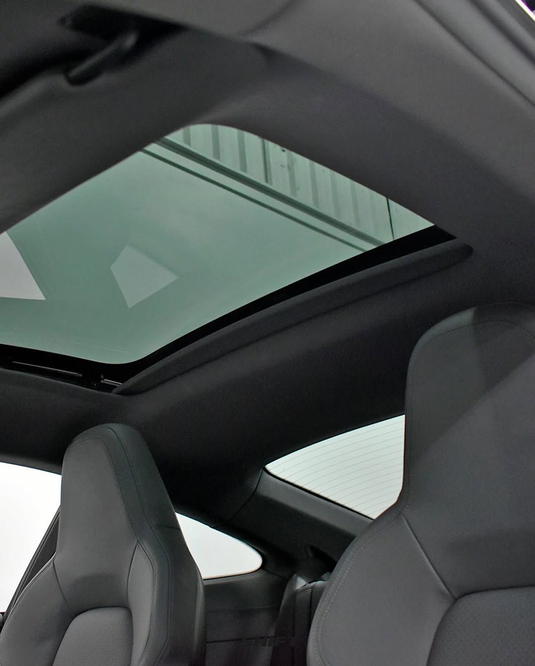 PORSCHE 911 CARRERA - Imagem 8